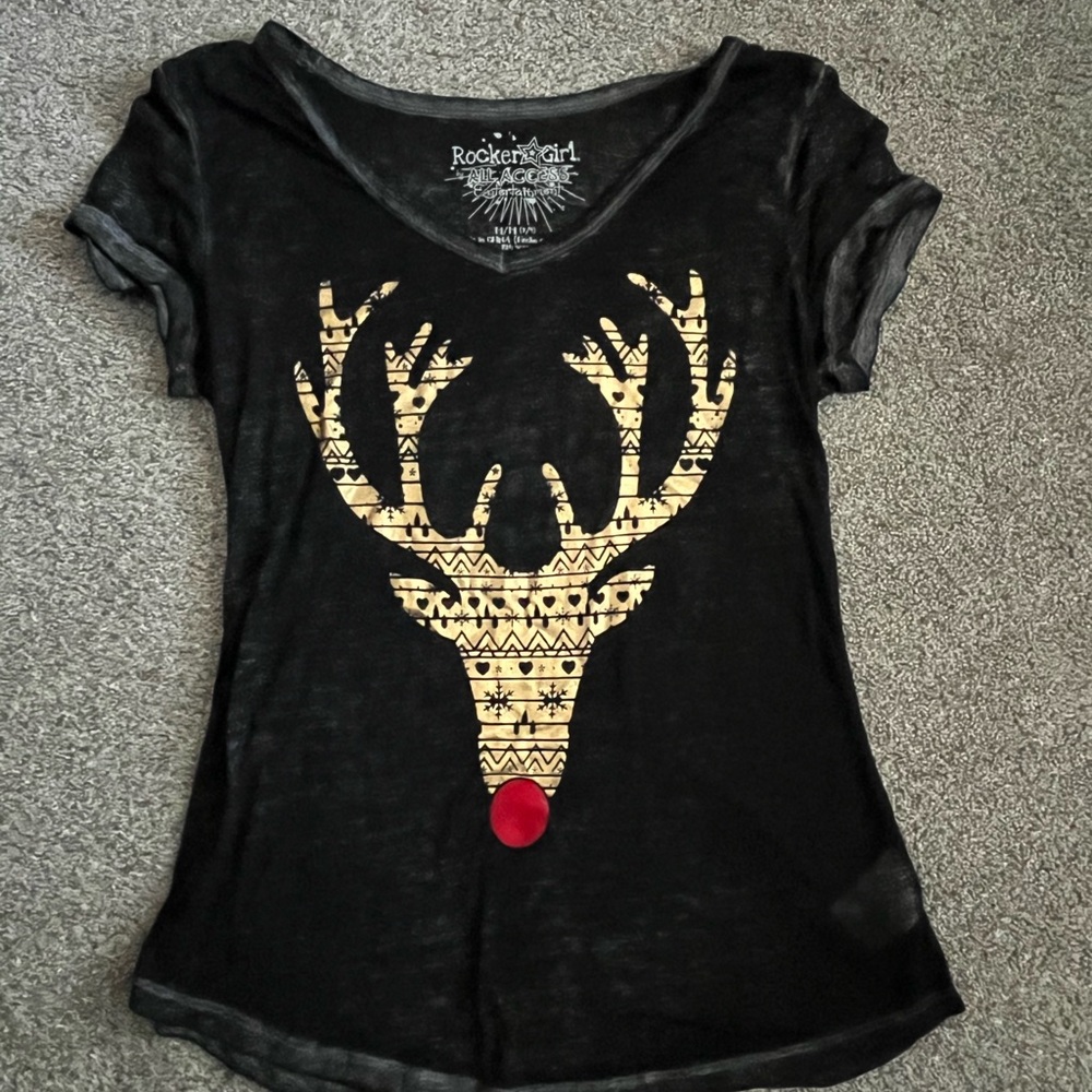 Women’s size M reindeer Christmas shirt